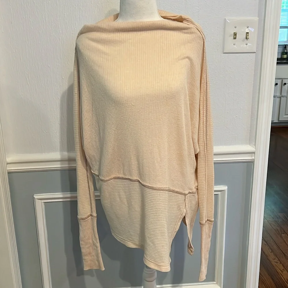 FREE PEOPLE LONG SLEEVE TUNIC TOP - SIZE XS